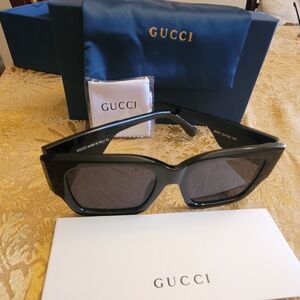 Gucci Black Sunglasses
